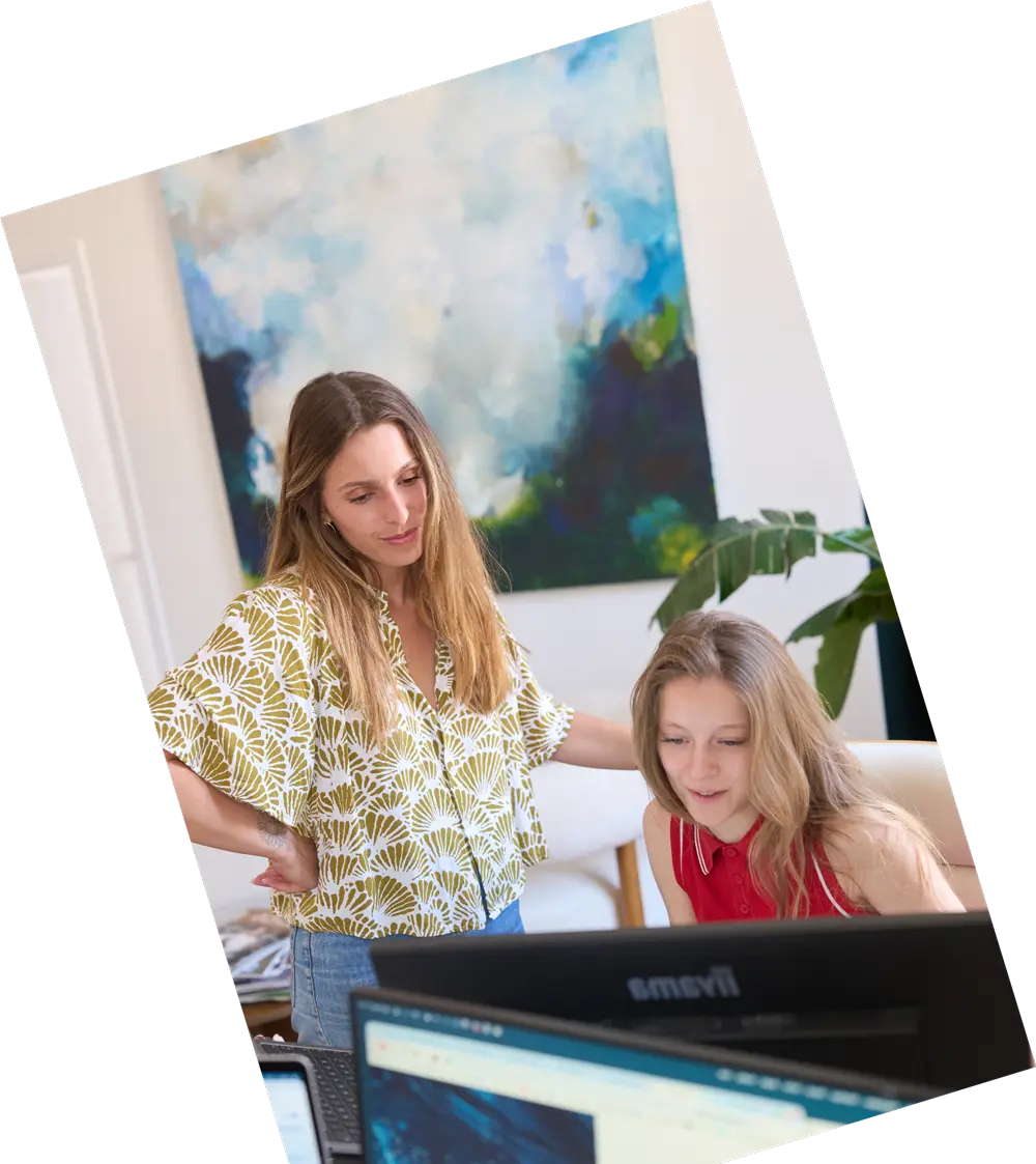 Developper votre visibilite dans les medias agence Initiale agence RP à Bordeaux et à Paris